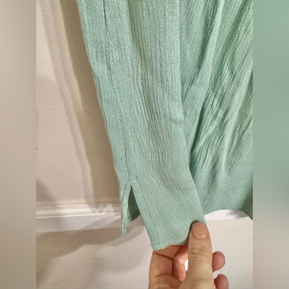 Democracy | NWT Cap Sleeve Mint Green Lace & Crepe Like High Neck Blouse | Large - Picture 7 of 7